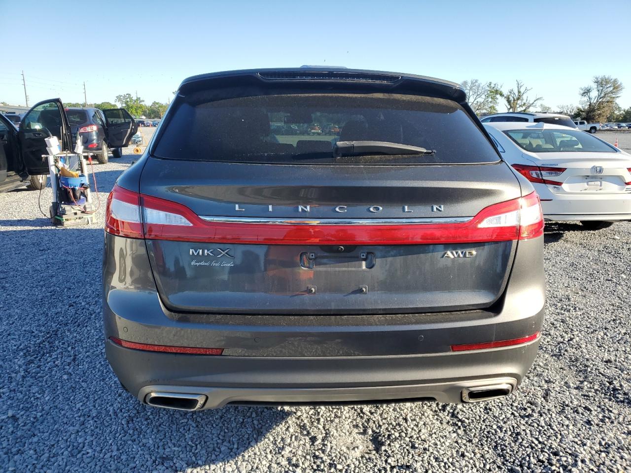 2018 Lincoln MKX - Image 6