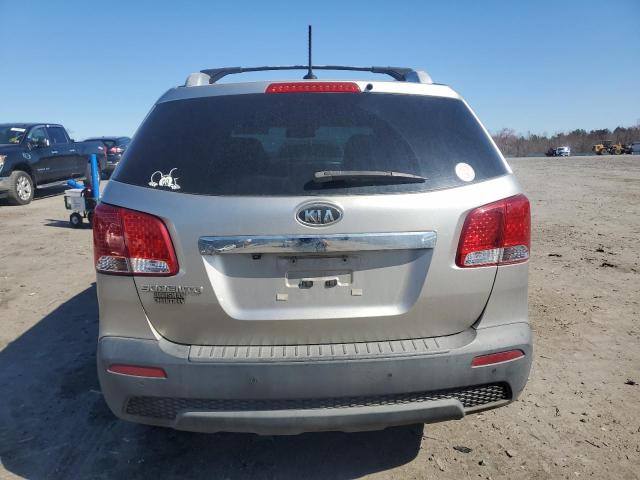  KIA SORENTO 2013 Silver