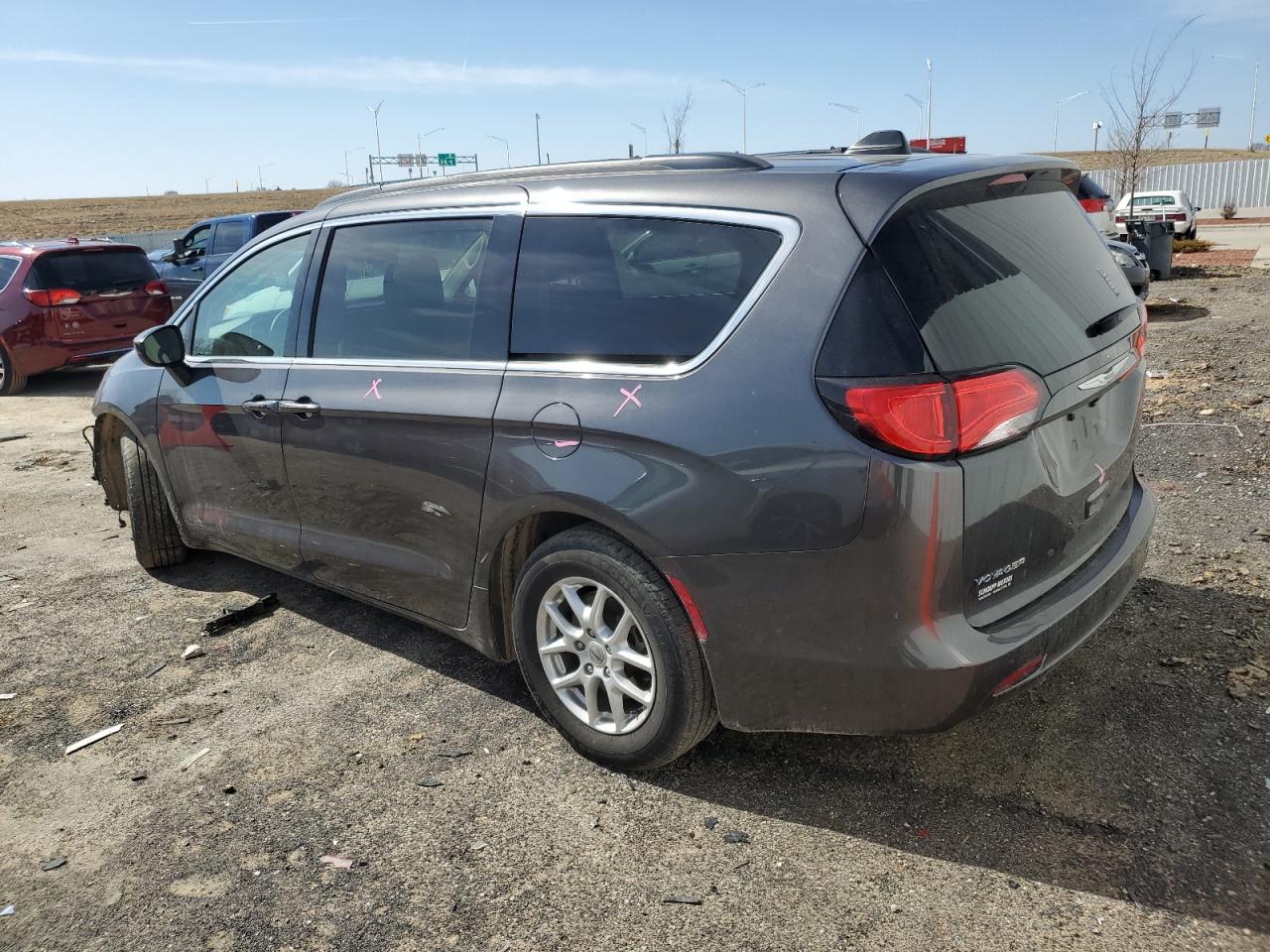 2021 Chrysler Voyager - Image 2