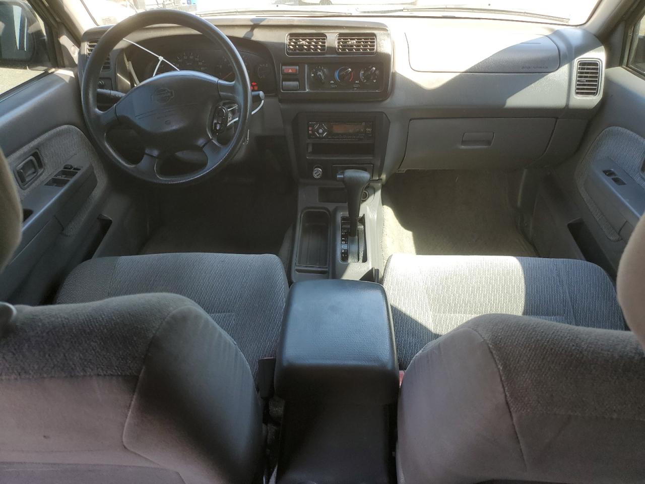 2000 Nissan Navara (Frontier) - Image 8