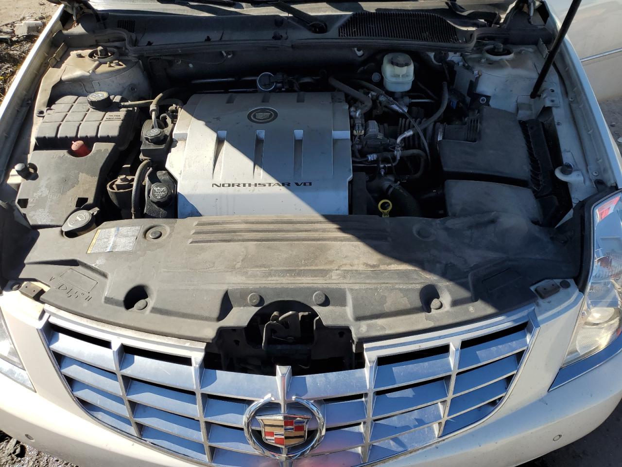 2006 Cadillac DTS - Image 11