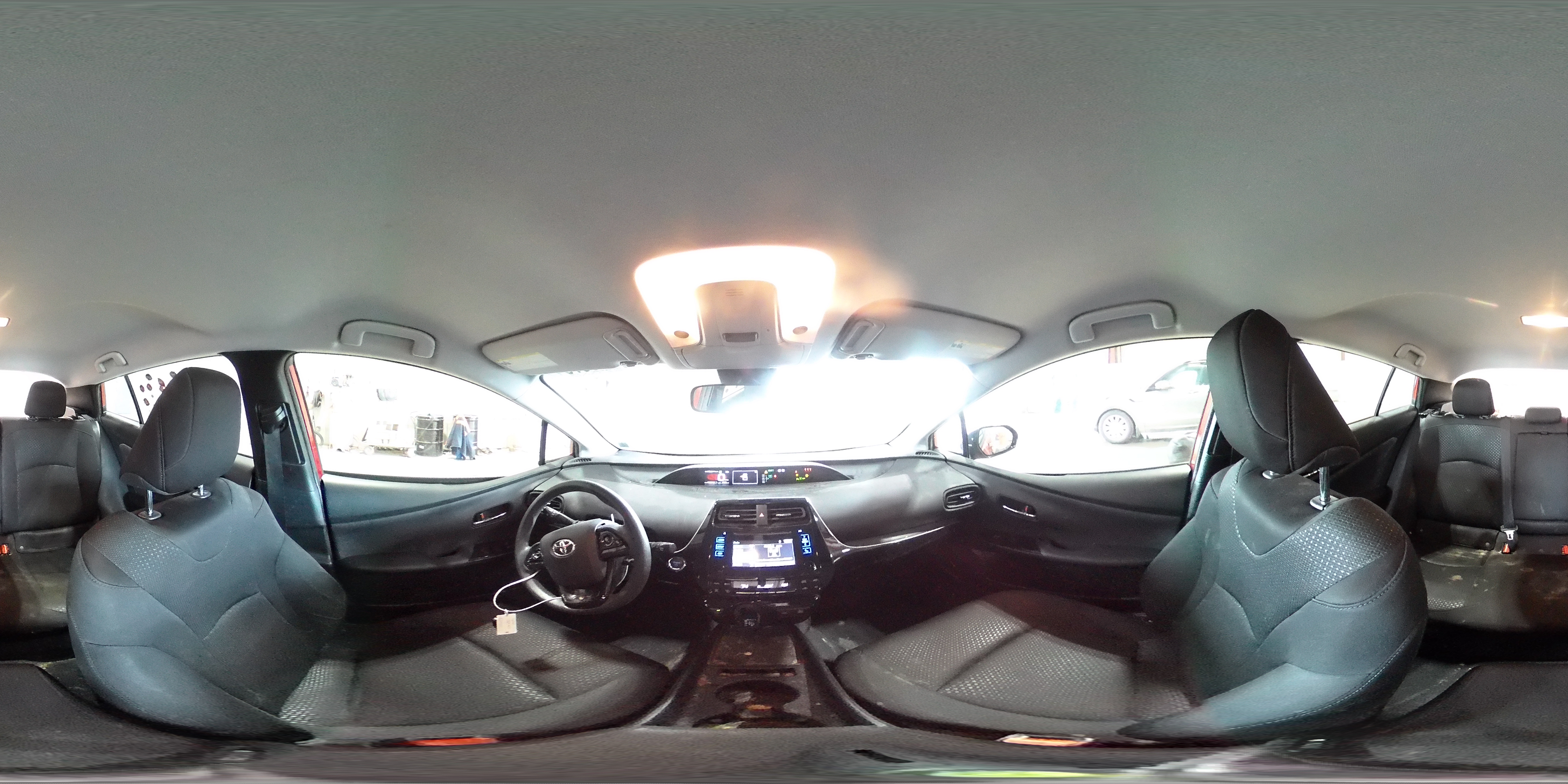 2019 Toyota Prius - Image 15