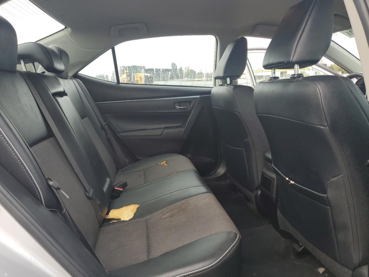 2015 Toyota Corolla - Image 11