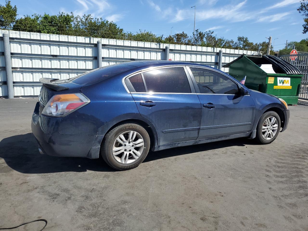 2010 Nissan Altima - Image 3