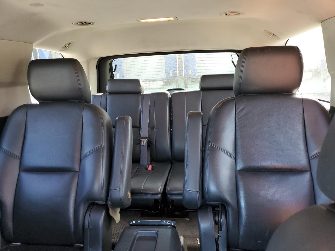 2014 GMC Yukon - Image 10