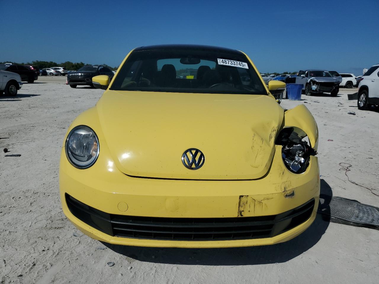 2013 Volkswagen Beetle - Image 5