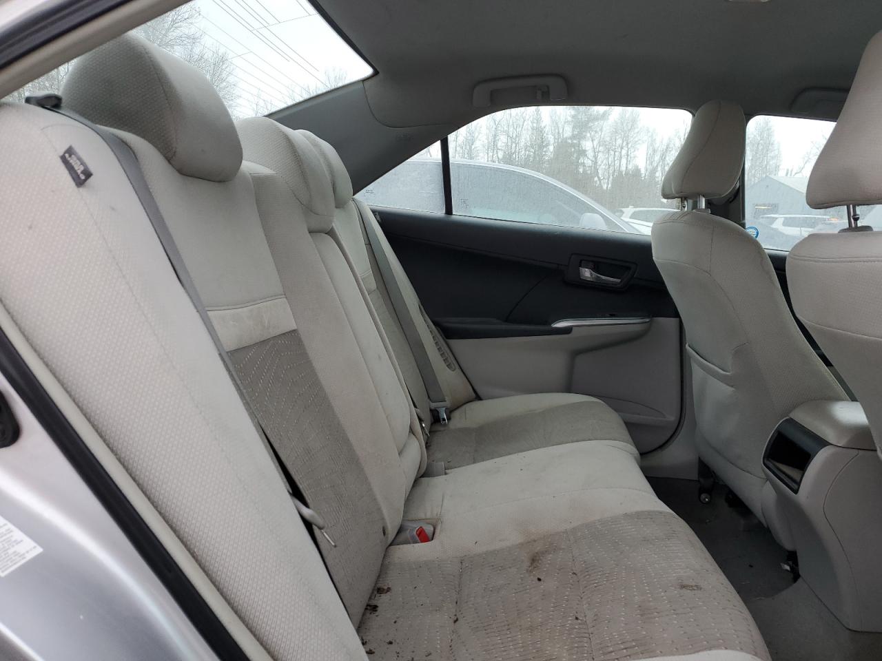 2012 Toyota Camry - Image 10