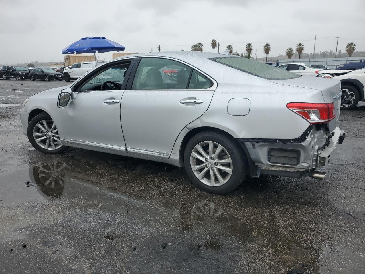 2012 Lexus ES - Image 2