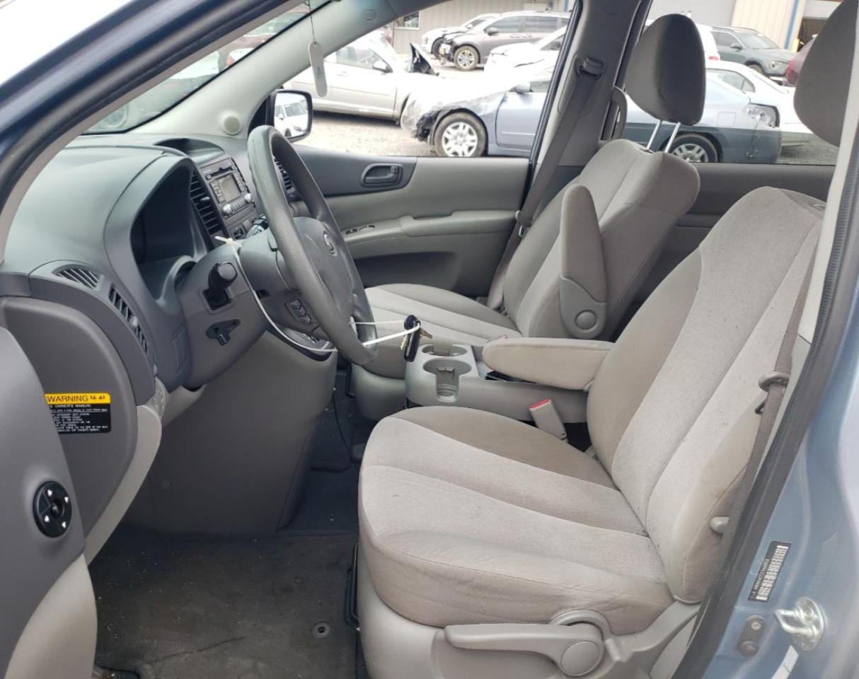 2012 Kia Sedona - Image 7