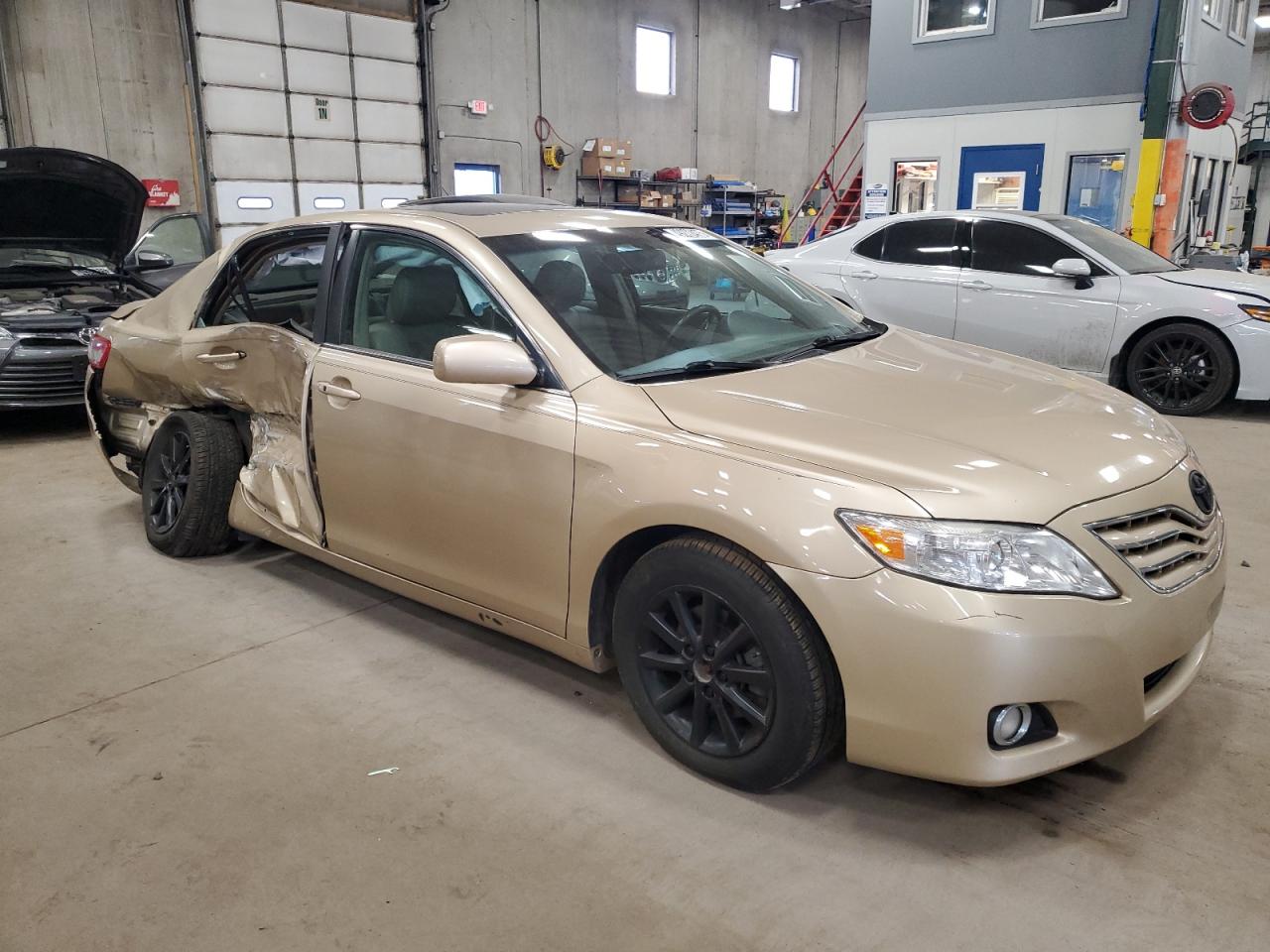 2011 Toyota Camry - Image 4