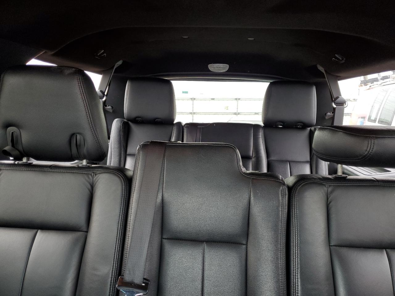 2016 Ford Expedition - Image 10