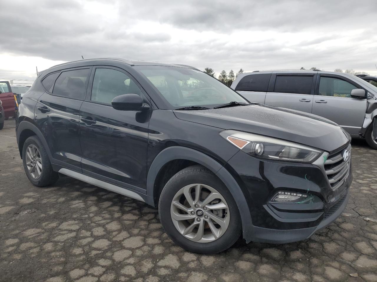 2017 Hyundai Tucson - Image 4