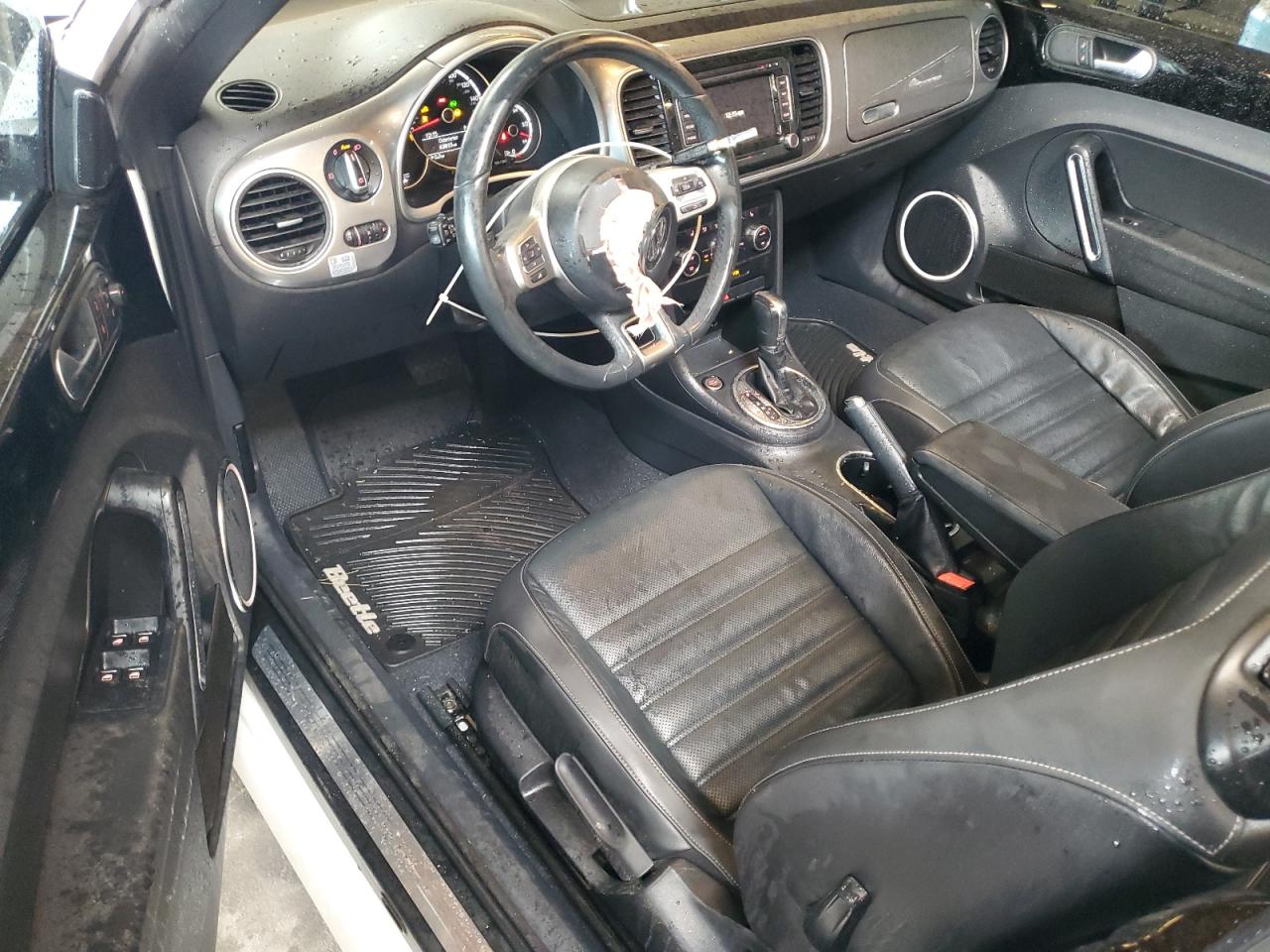 2014 Volkswagen Beetle - Image 8