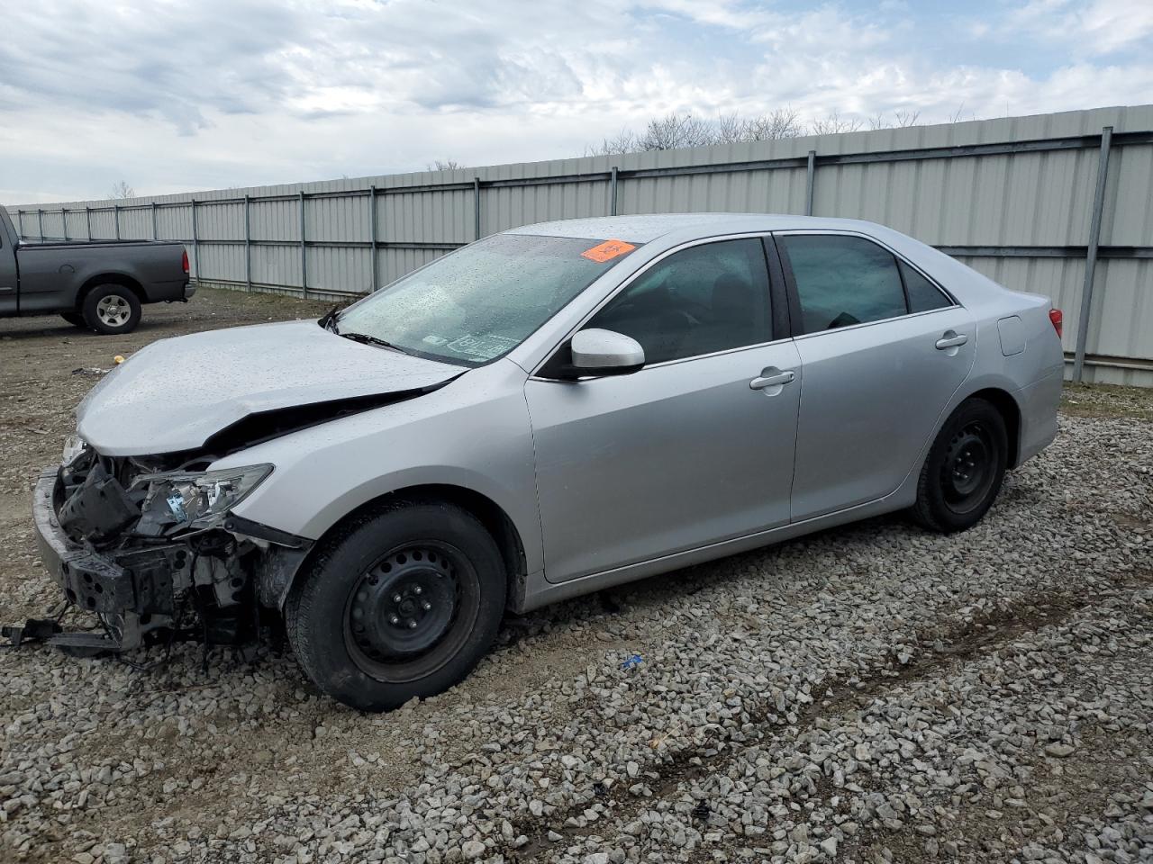 2014 Toyota Camry L for Sale in Earlington, KY - Front End