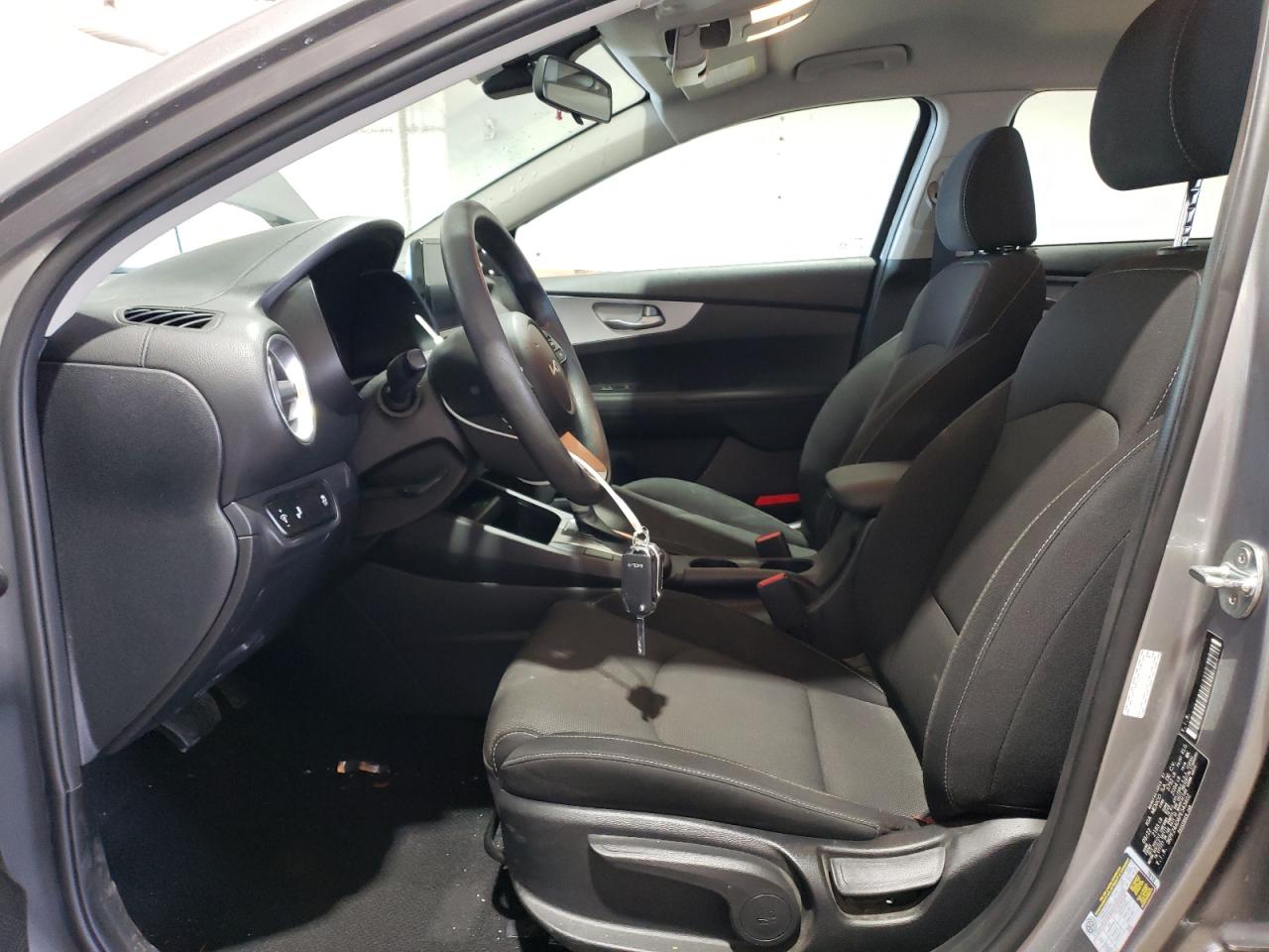 2023 Kia Forte - Image 7