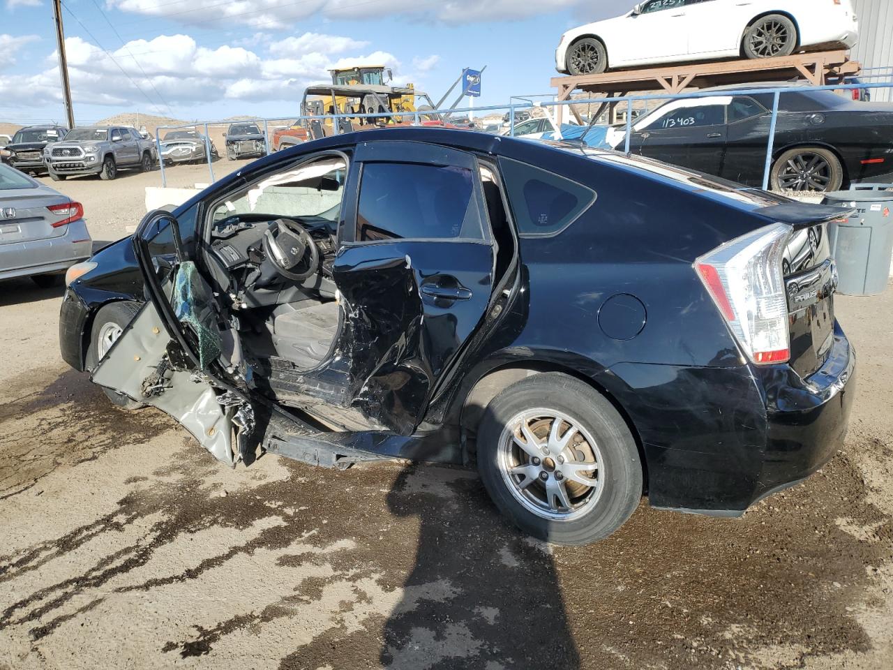 2010 Toyota Prius - Image 2