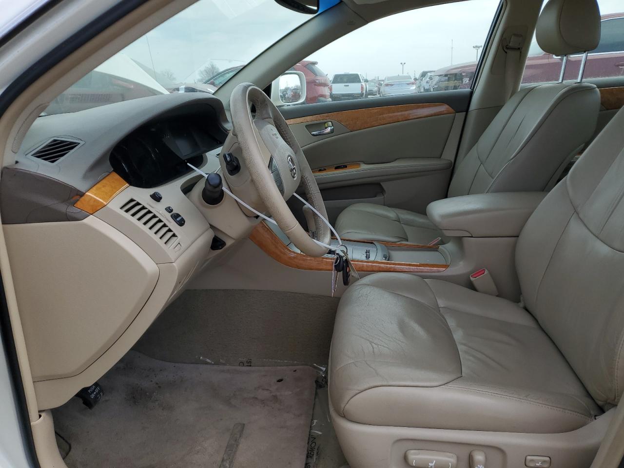 2006 Toyota Avalon - Image 7