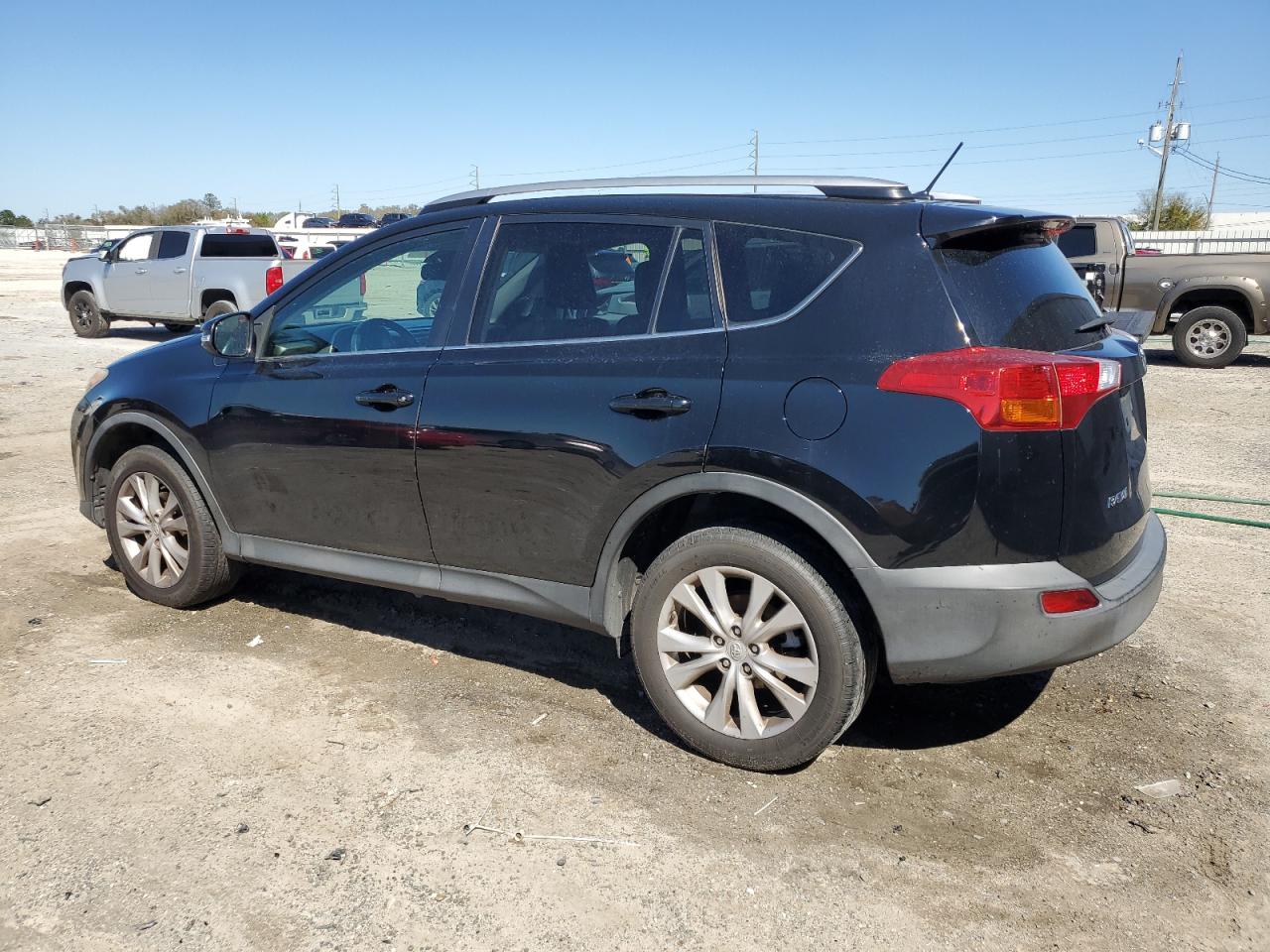 2015 Toyota RAV 4 - Image 2