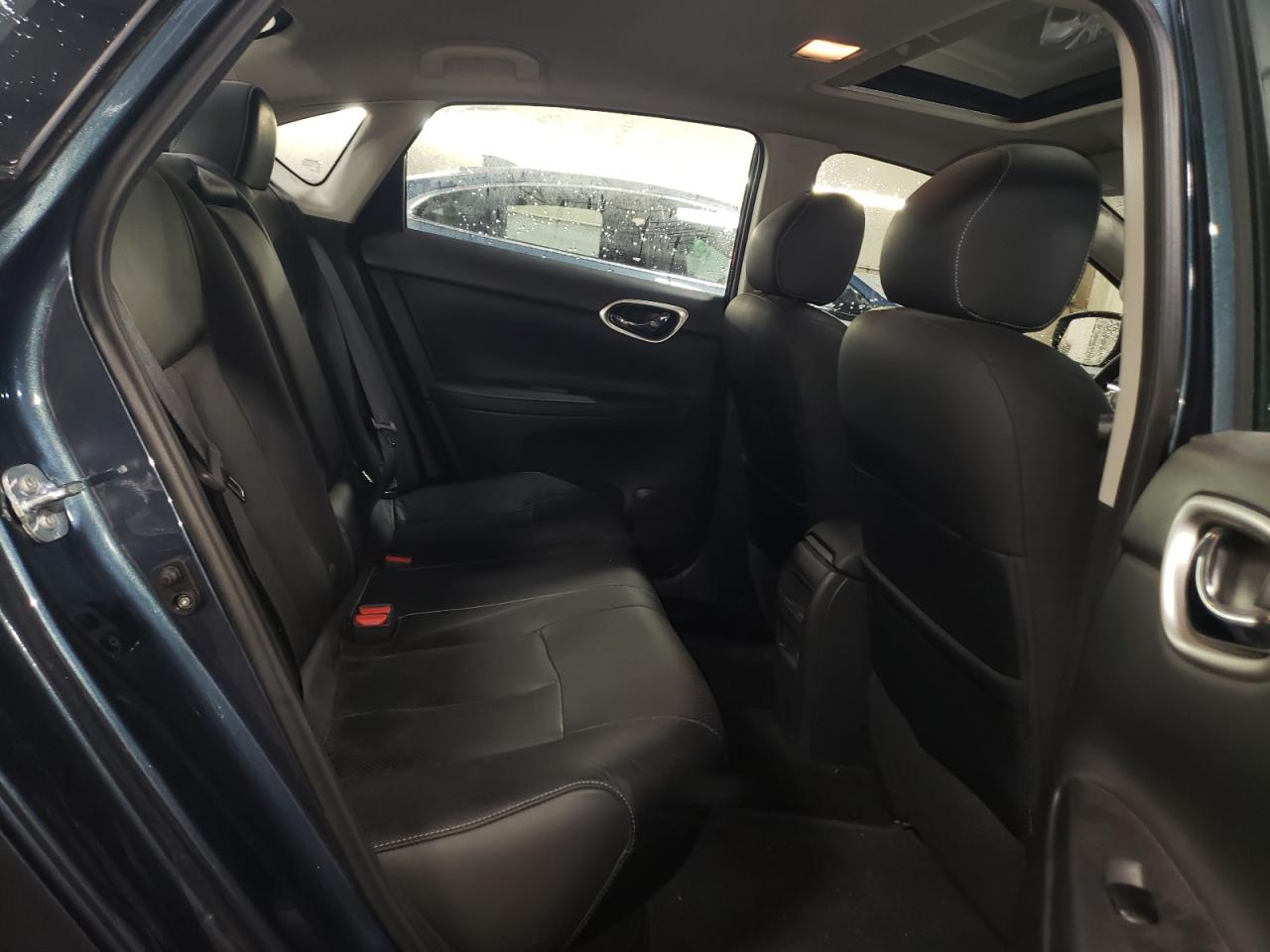 2015 Nissan Sentra - Image 10