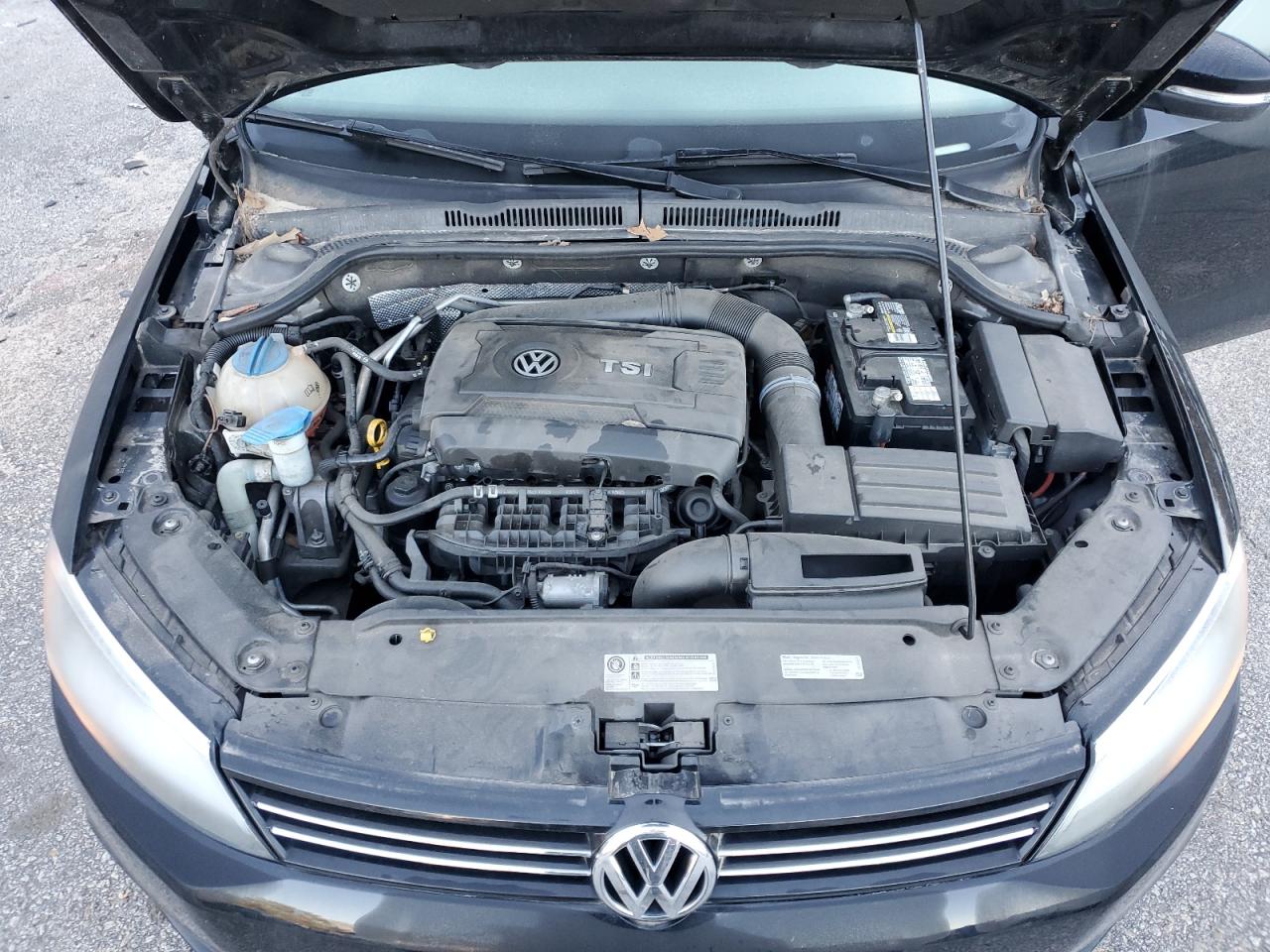 2014 Volkswagen Jetta - Image 11