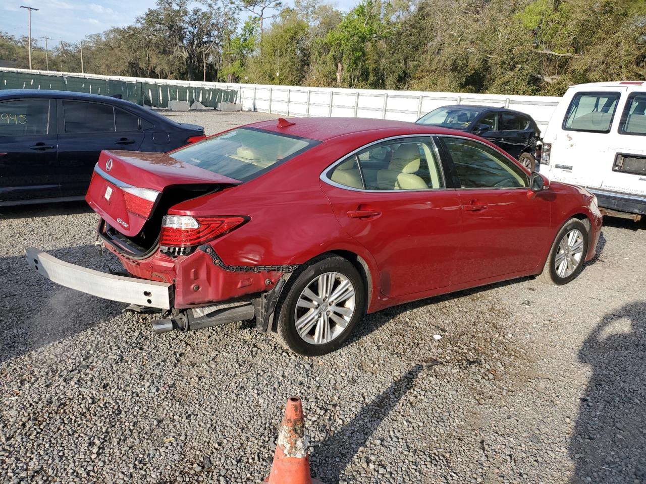 2013 Lexus ES - Image 3