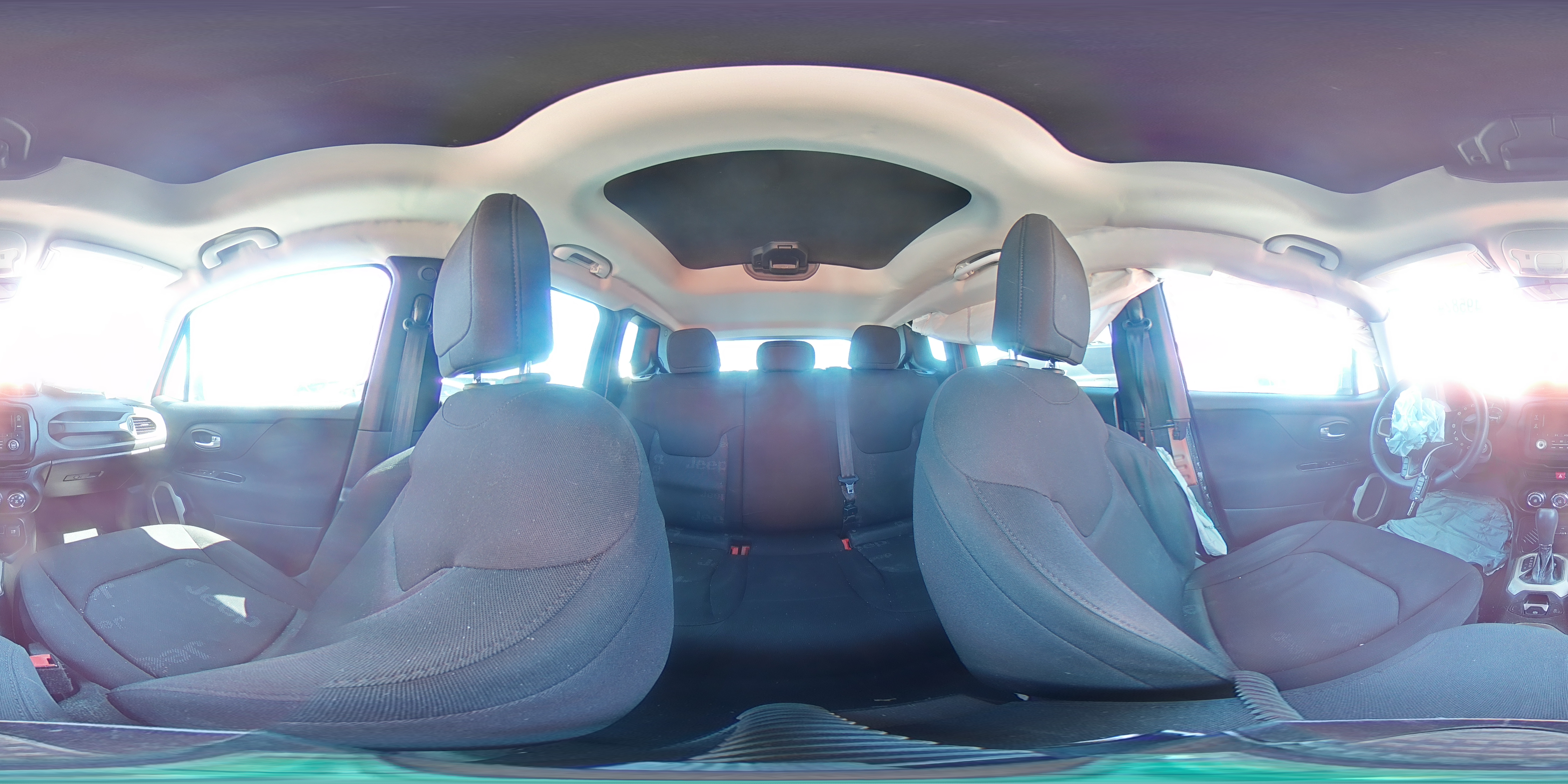 2015 Jeep Renegade - Image 12