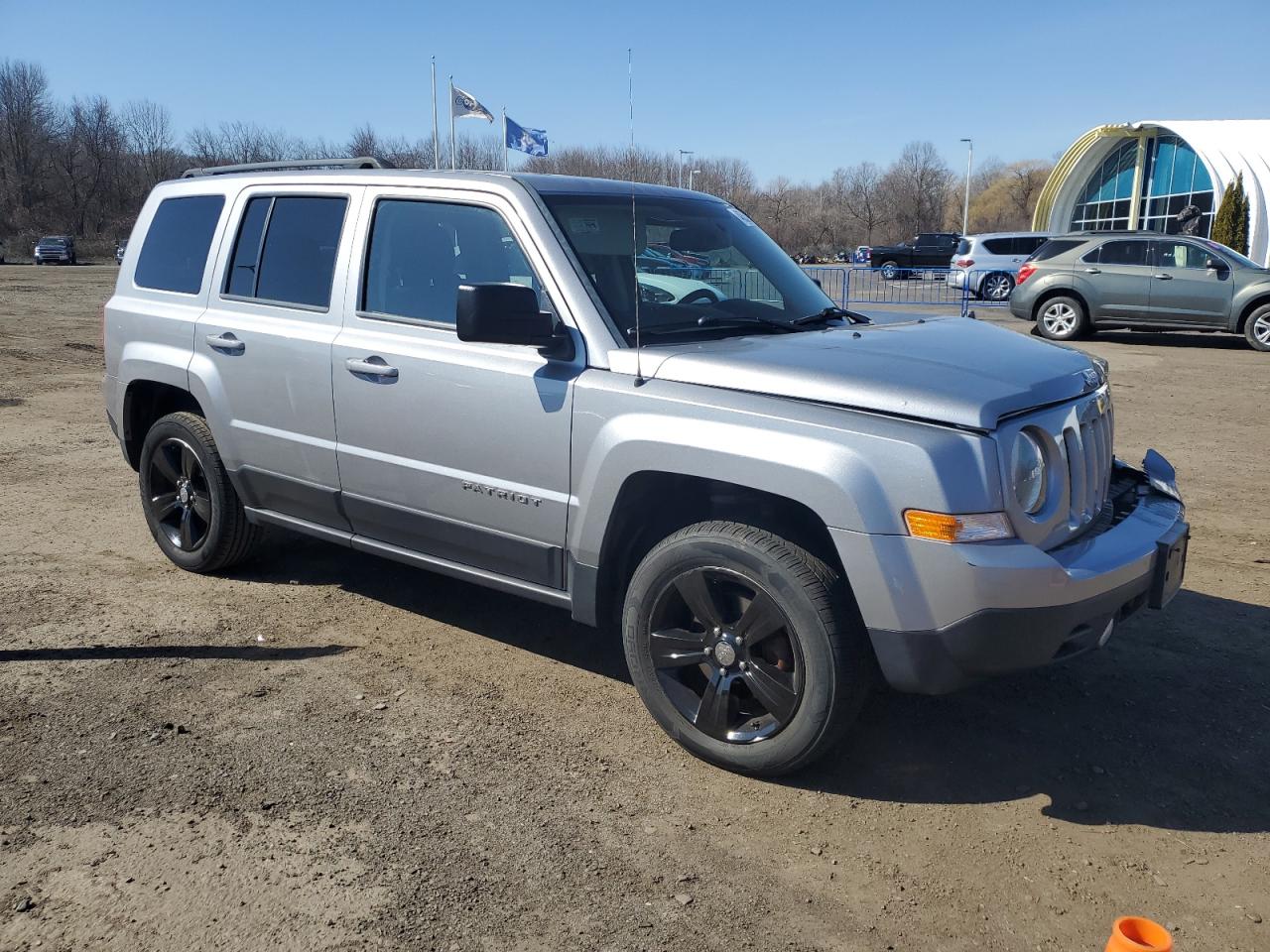 2015 Jeep Liberty (Patriot) - Image 4