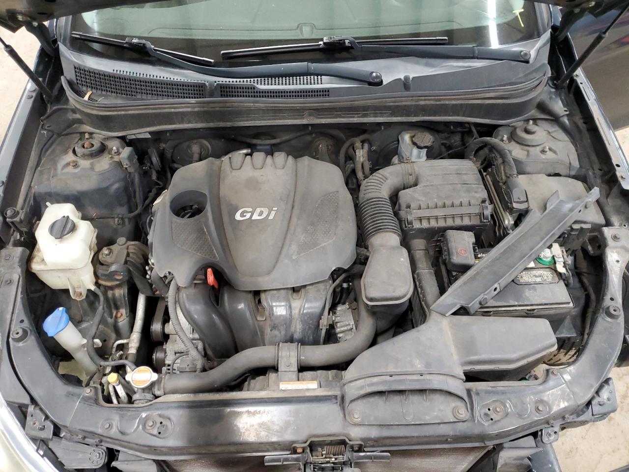 2012 Hyundai Sonata - Image 11