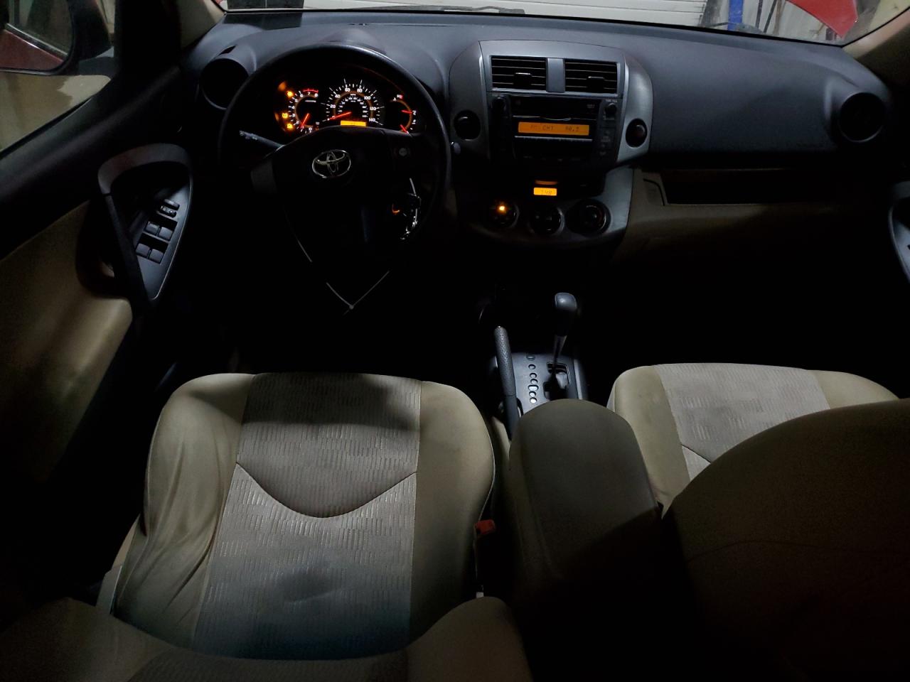 2011 Toyota RAV 4 - Image 8