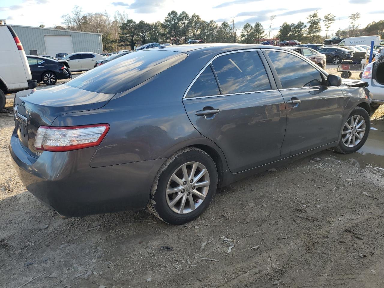 2010 Toyota Camry - Image 3