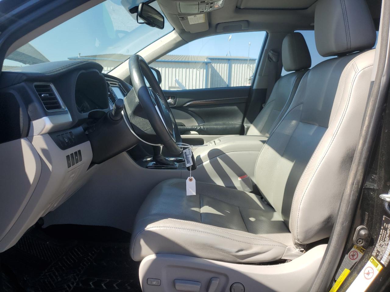 2014 Toyota Highlander - Image 7