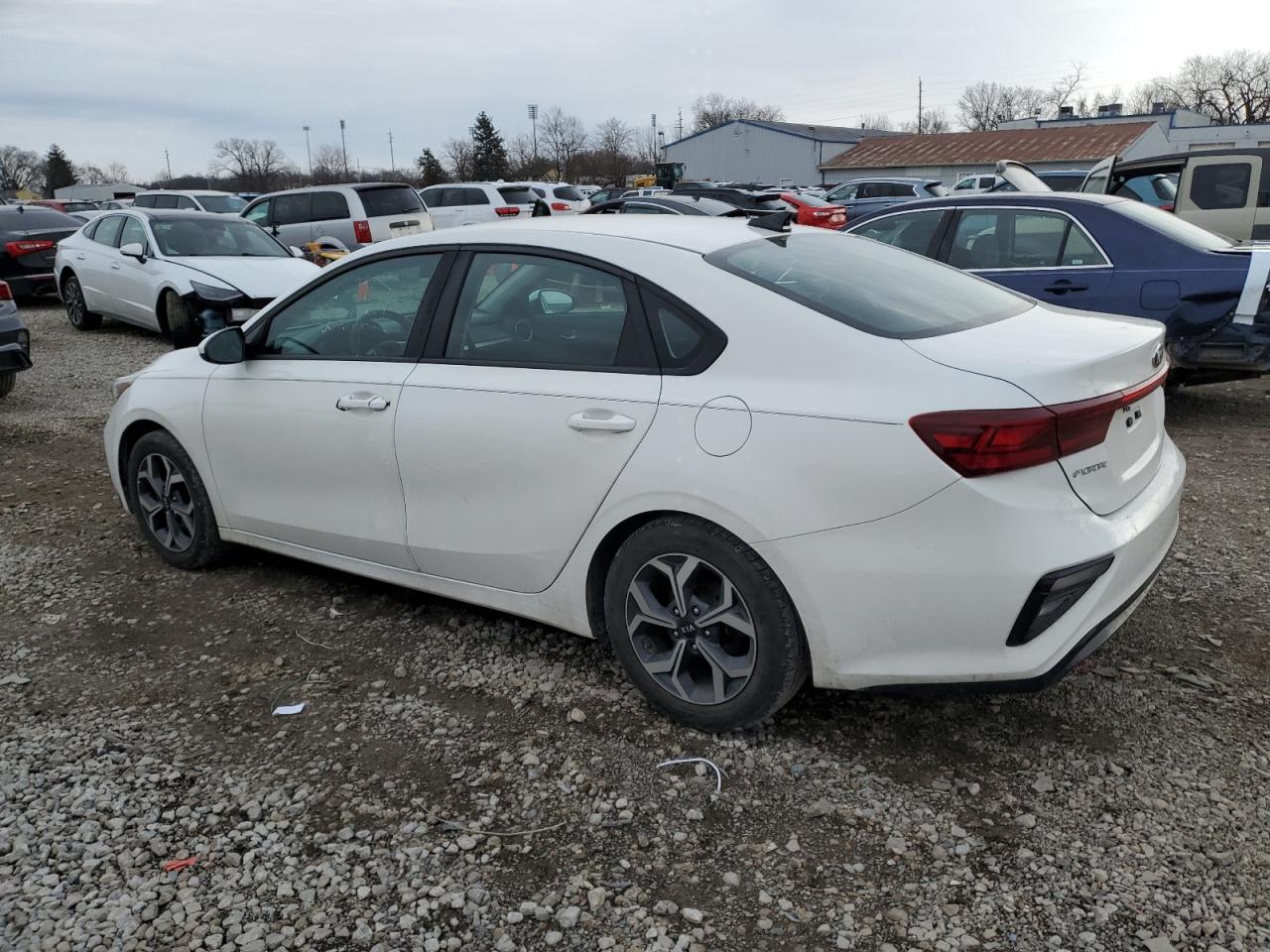 2019 Kia Forte - Image 2