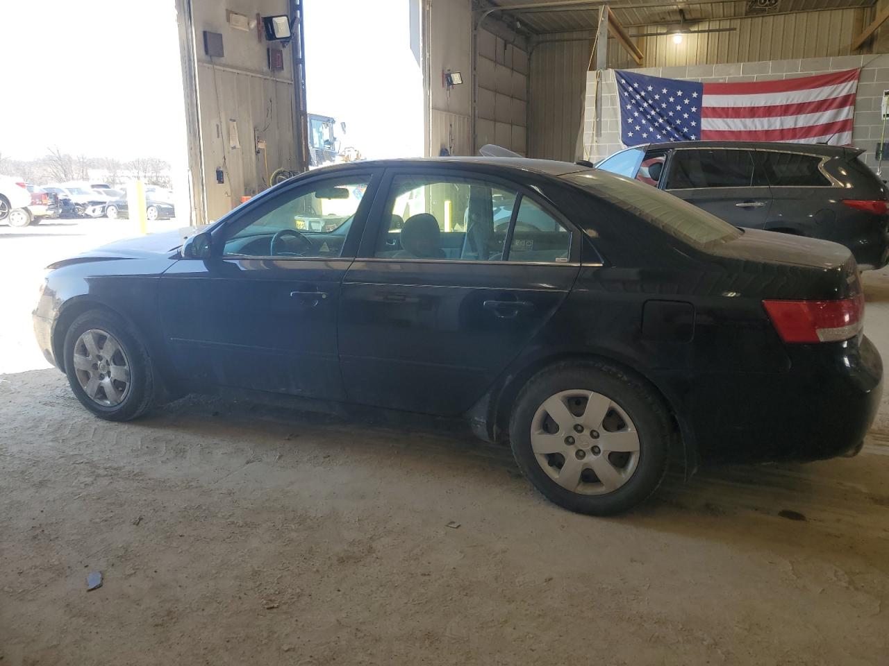 2008 Hyundai Sonata - Image 2