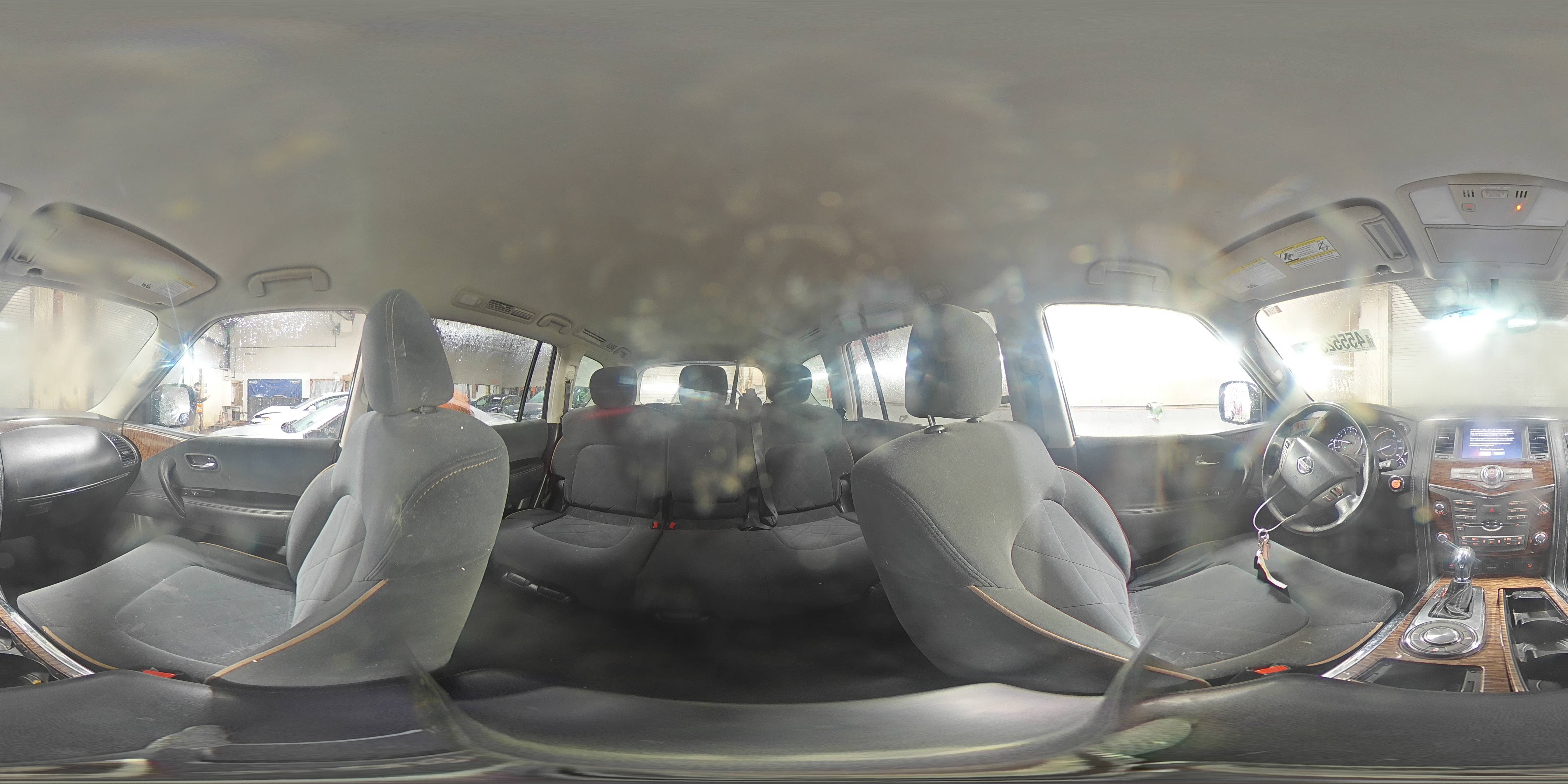 2018 Nissan Armada - Image 15