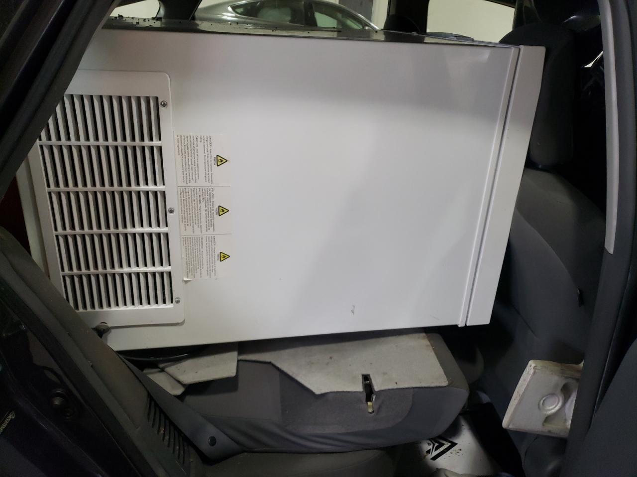 2011 Toyota Prius - Image 10