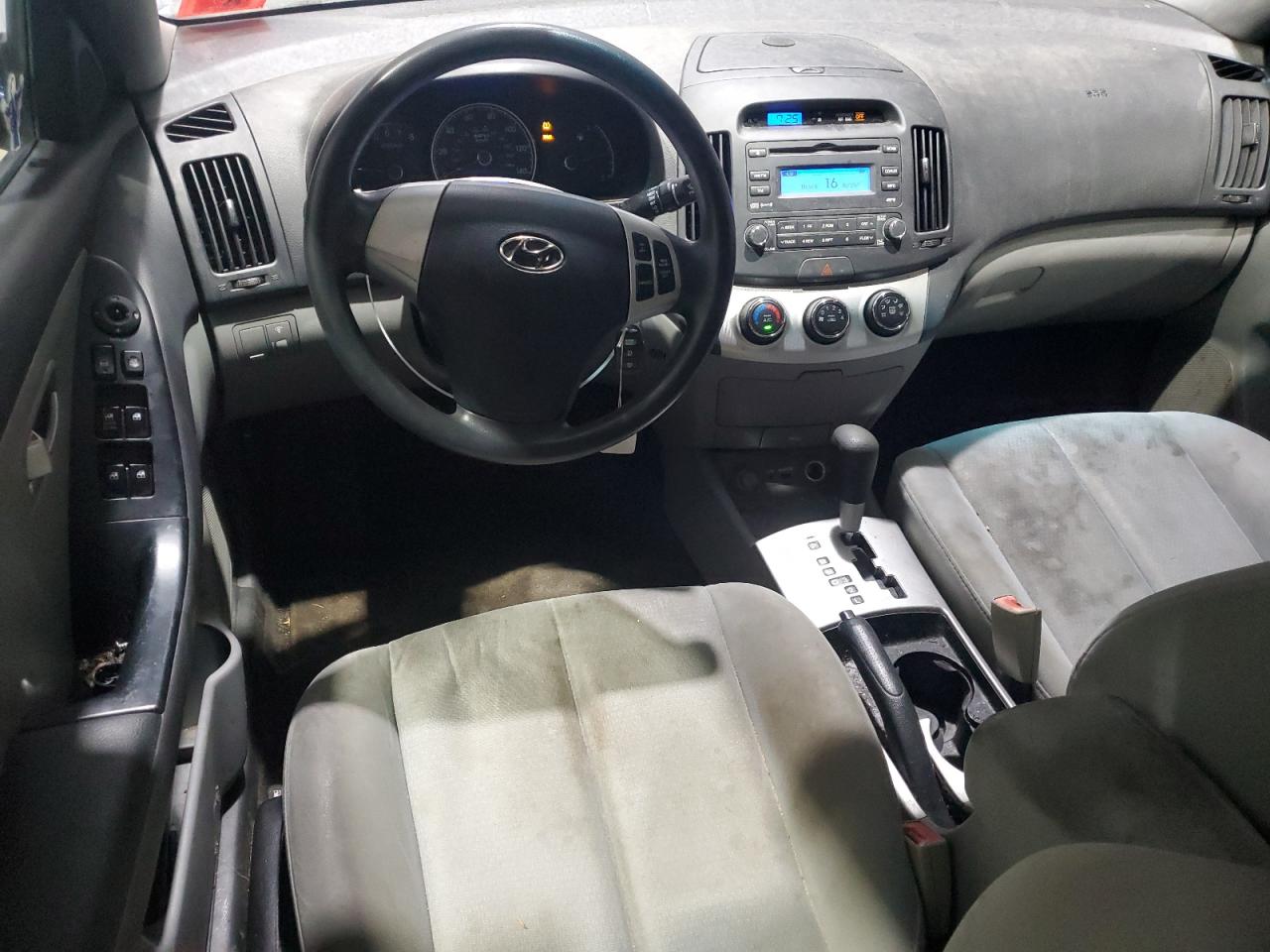 2009 Hyundai Elantra - Image 8