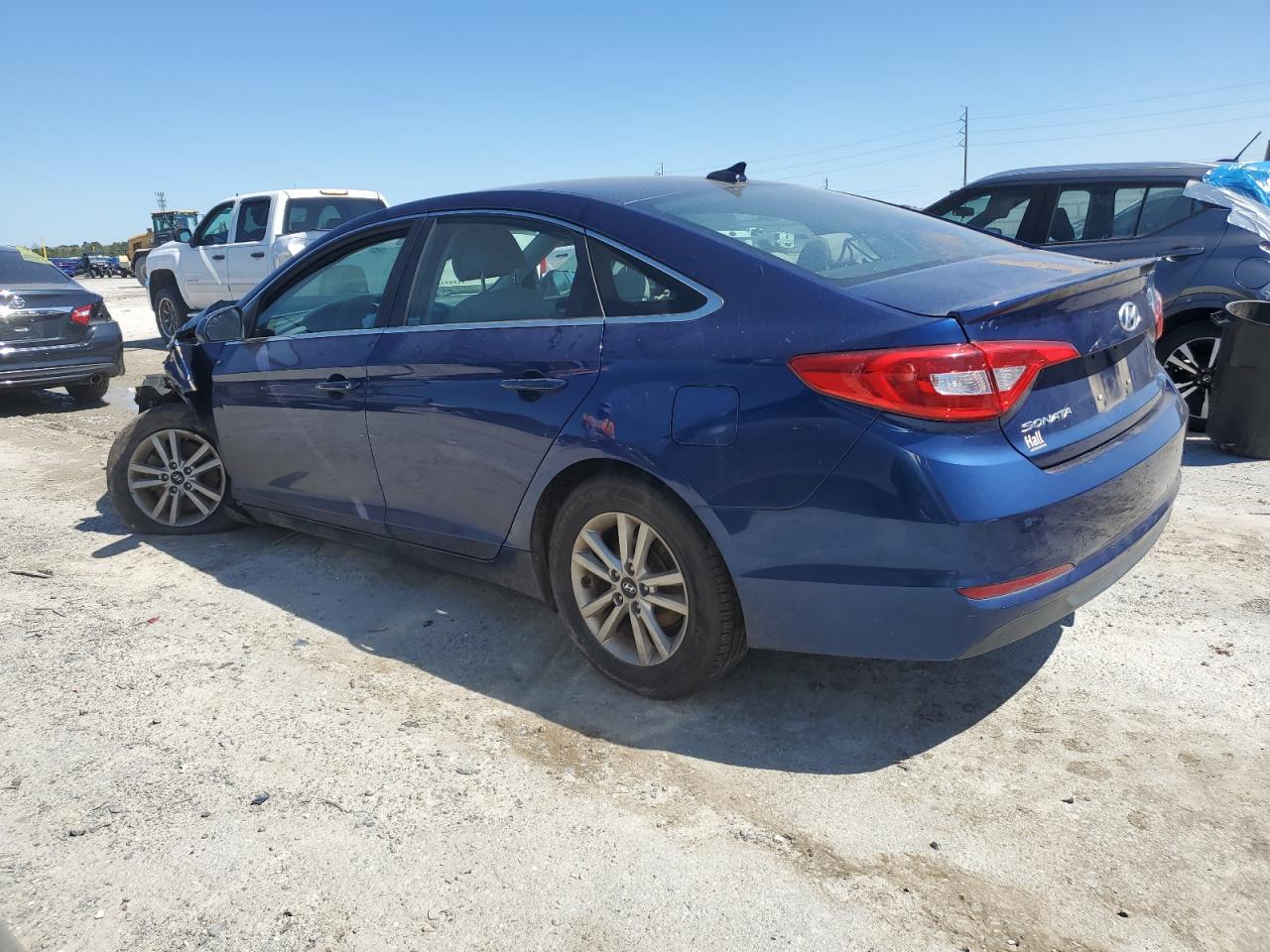 2016 Hyundai Sonata - Image 2