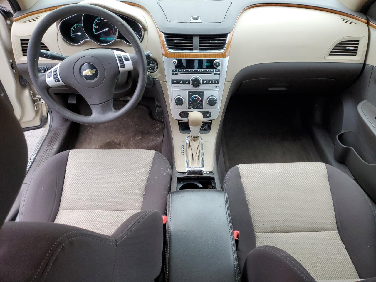 2011 Chevrolet Malibu - Image 8