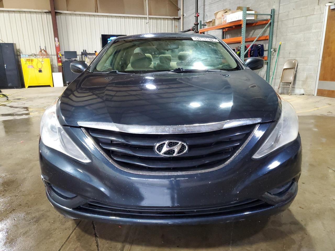 2013 Hyundai Sonata - Image 5