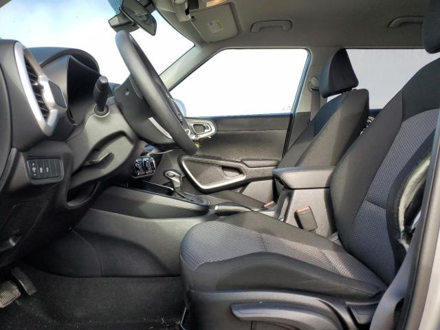  KIA SOUL 2024 Silver