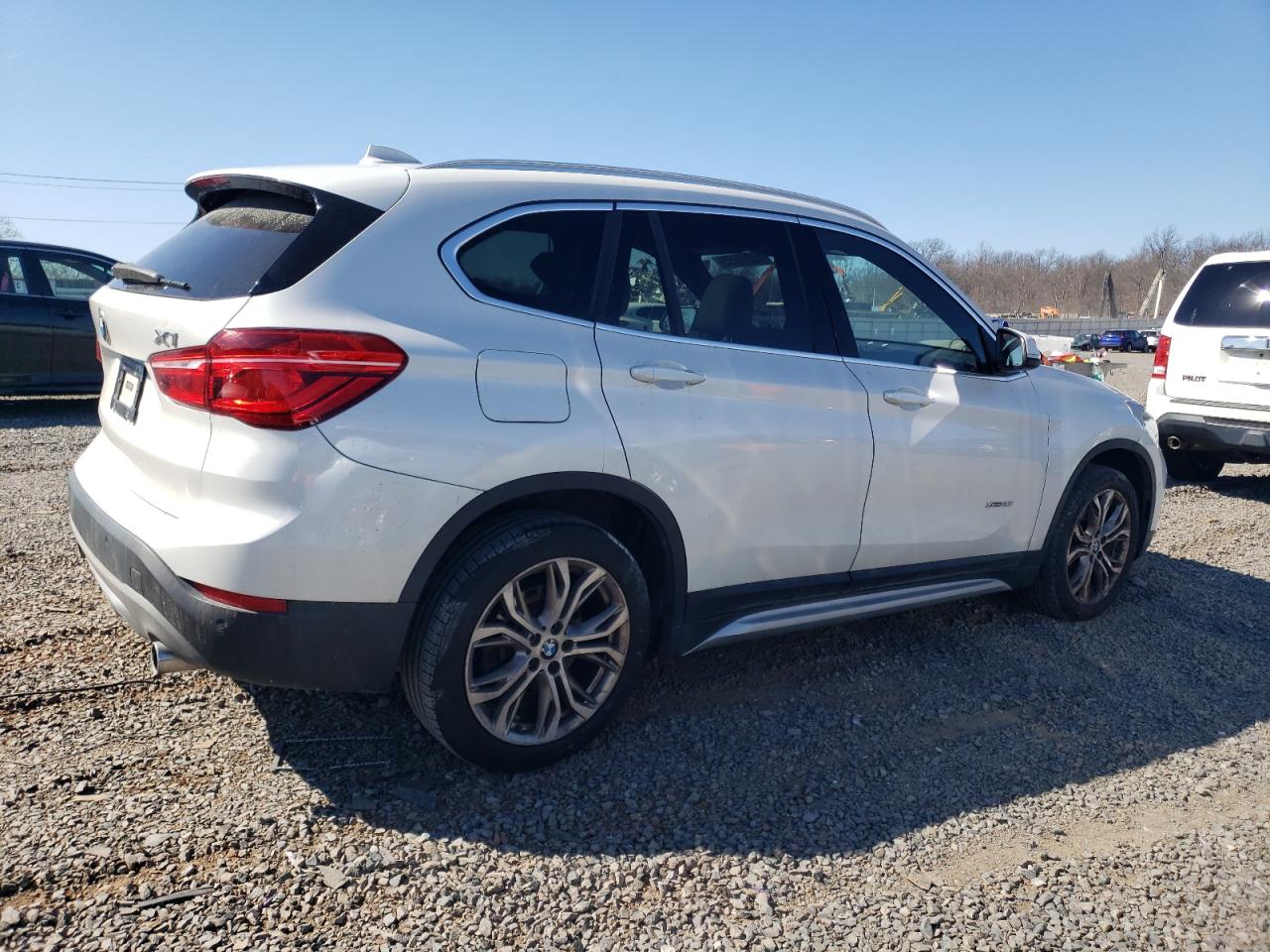 2017 BMW X1 - Image 3
