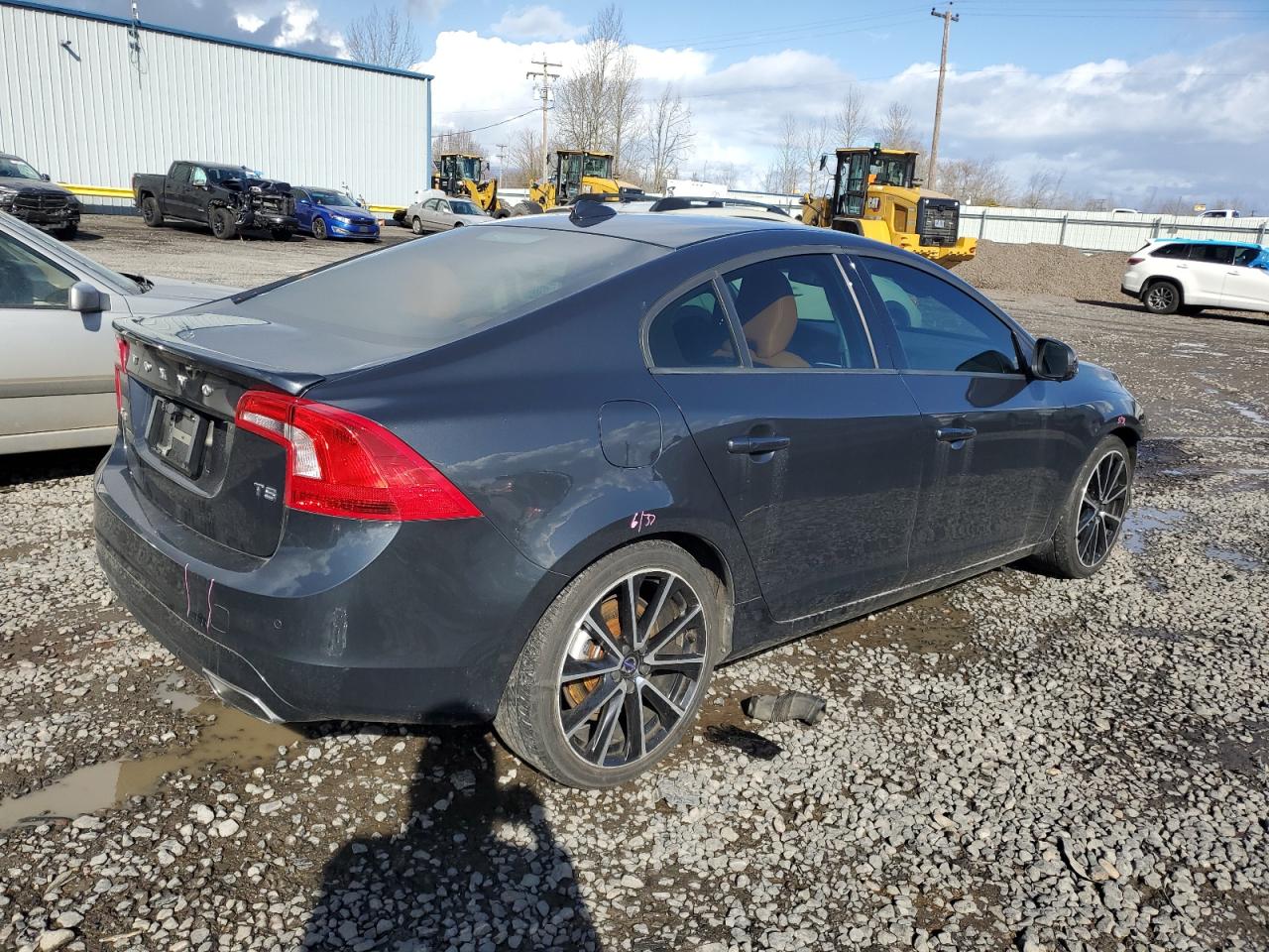 2016 Volvo S60 - Image 3