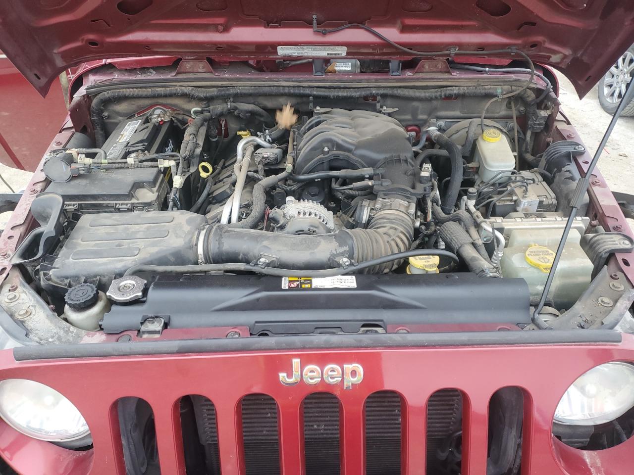 2012 Jeep Wrangler - Image 12