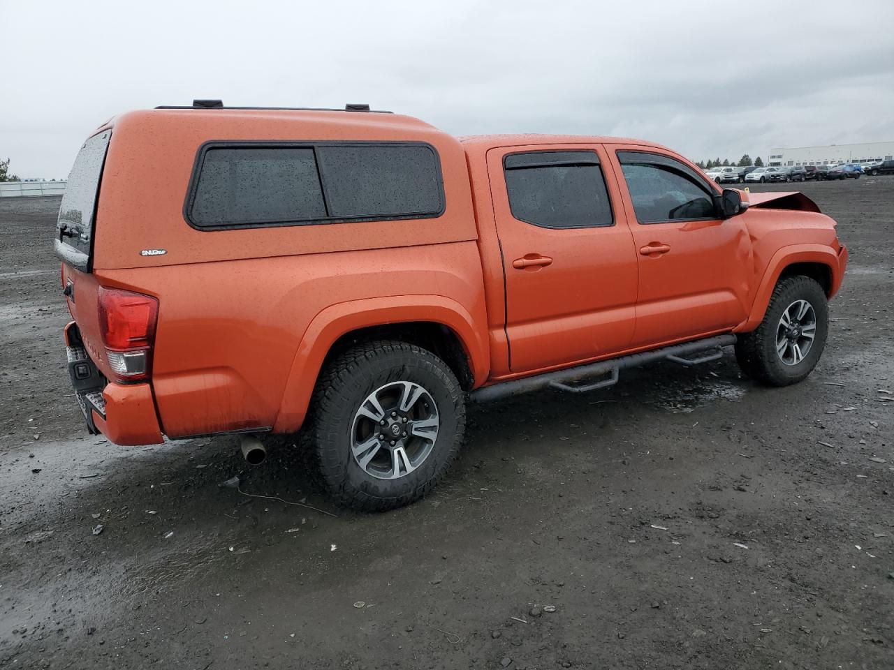 2016 Toyota Tacoma - Image 3