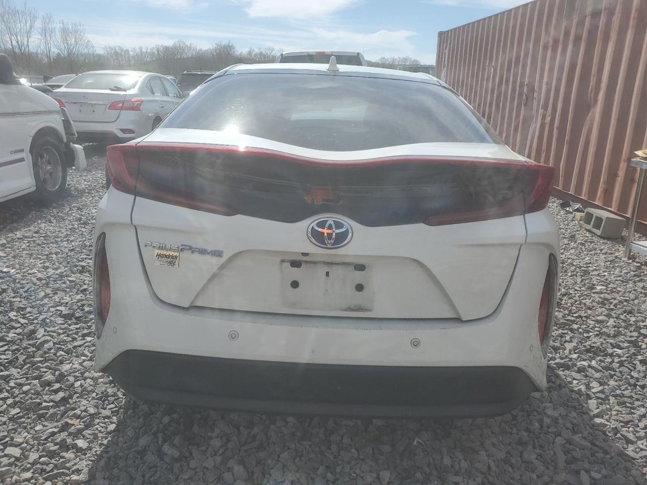 2017 Toyota Prius - Image 6