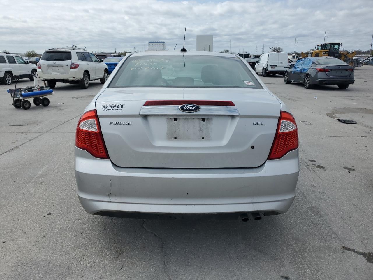 2012 Ford Fusion - Image 6