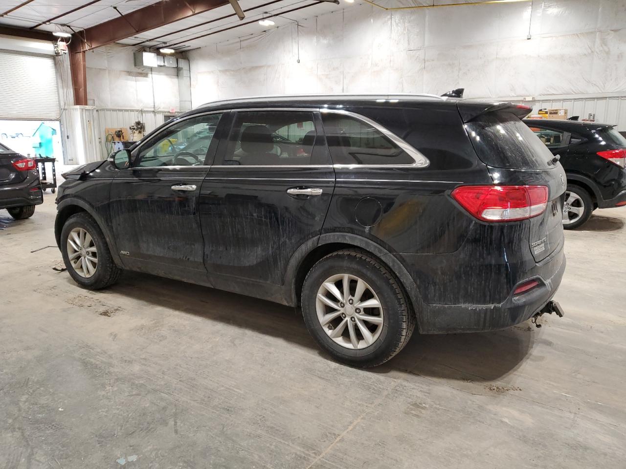 2016 Kia Sorento - Image 2