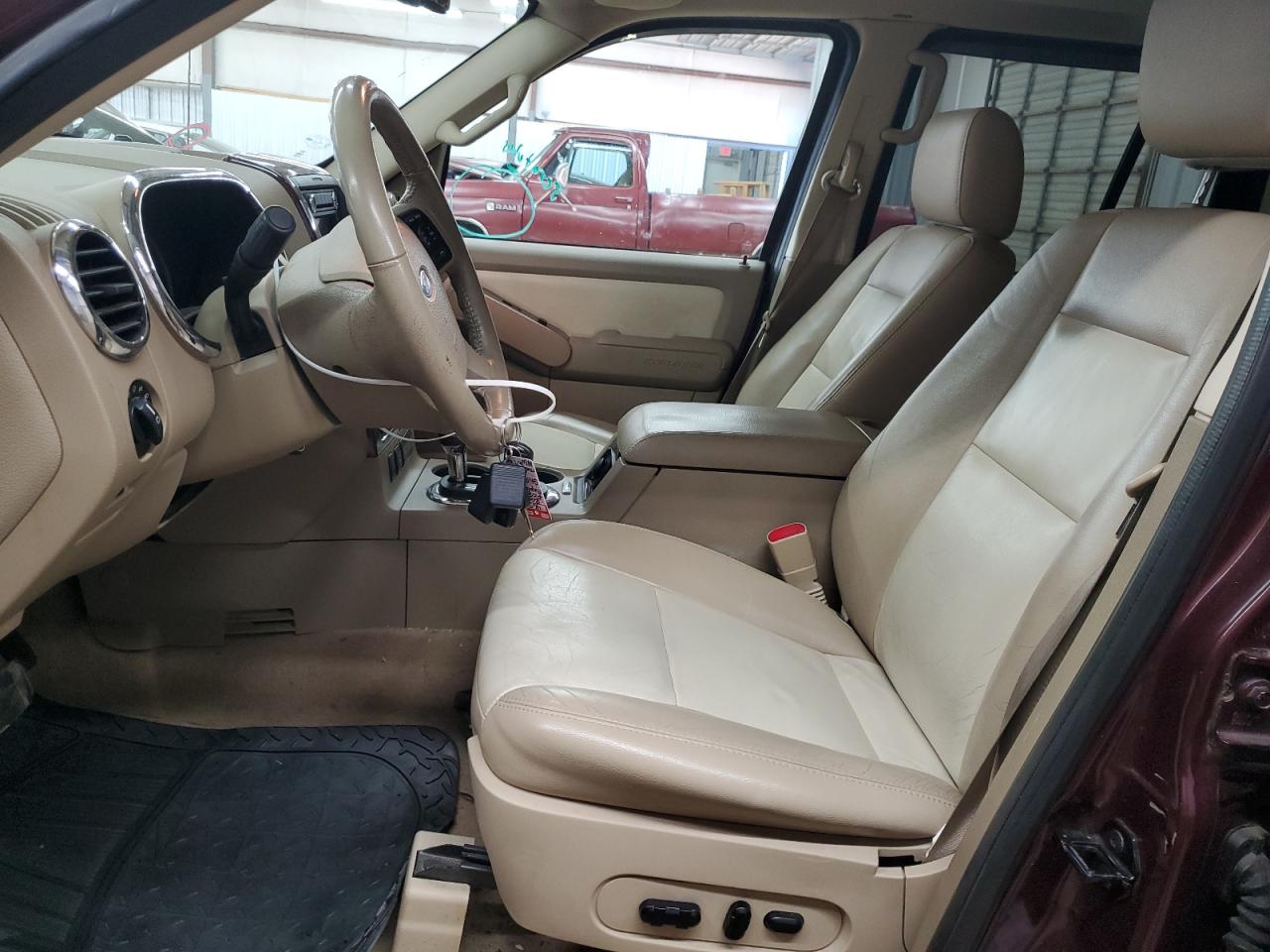 2008 Ford Explorer - Image 7