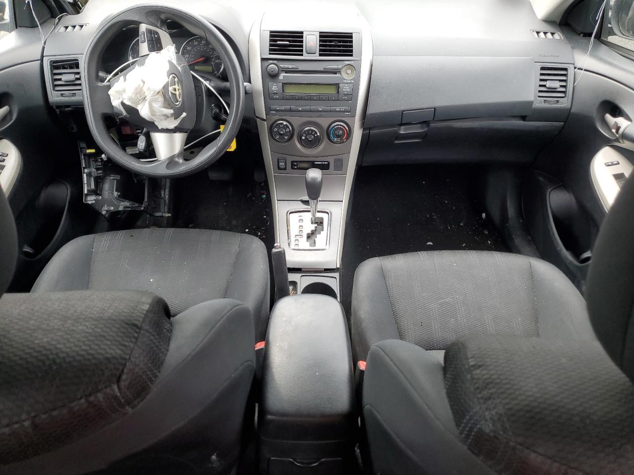 2011 Toyota Corolla - Image 8