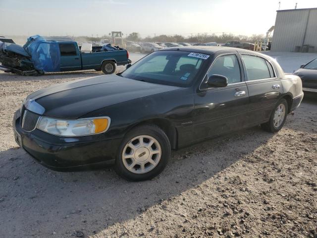 2001 Lincoln Town Car Signature